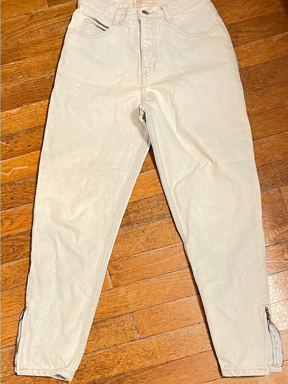 Vintage Guess jeans High-Rise with Ankle Zips!